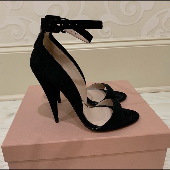 Miu Miu Shoes - ⭐️Miu Miu amazing suede black heels -39